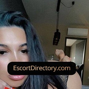 Dzsenifer escort in Budapest offers French Kissing services