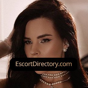 Suzanne Vip Escort escort in Sofia offers Masturbate services