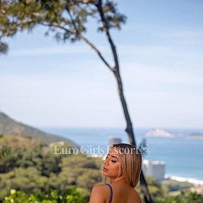 Laura-Clark Vip Escort escort in Milan offers Golden Shower (recieve) services