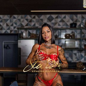 SANDY-AS Mature escort in Athens offers Handjob services