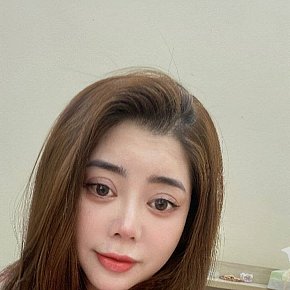 Adina escort in Hanoi offers Massaggio erotico services