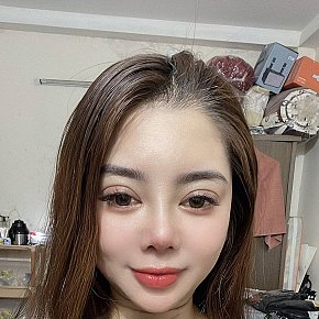 Adina escort in Hanoi offers Massaggio erotico services