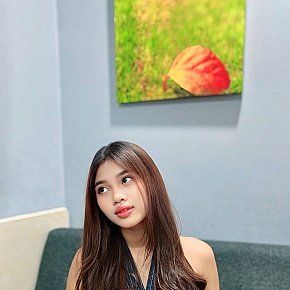 Claudya escort in Singapore City