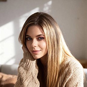 Britney Super Busty
 escort in London offers Girlfriend Experience (GFE) services