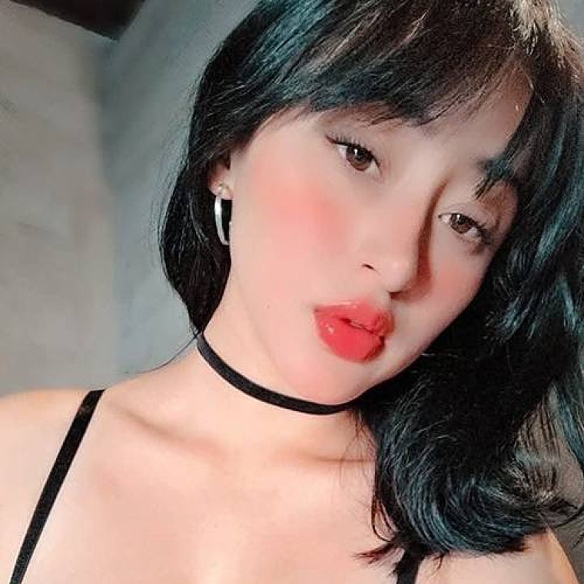 Rossy Matură escort in Bangkok offers Girlfriend Experience(GFE) services