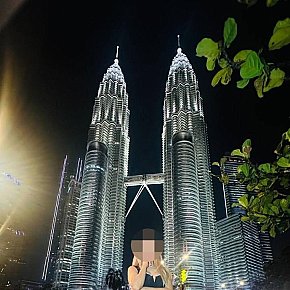 Anastasia Mature escort in Kuala Lumpur offers Swingersclub services