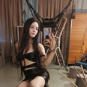 Jenny66 Modelo/Ex-modelo escort in  offers Esguichar services