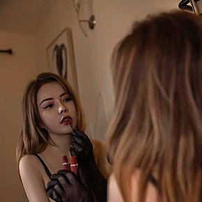 Susu escort in Dubai offers Cum in Mouth services