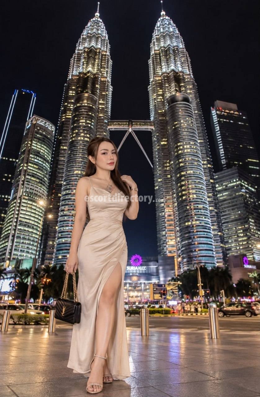 Hot girl in Kuala Lumpur offers Sexo en diferentes posturas