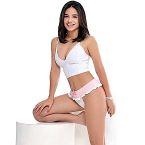 Lovely All Natural
 escort in London offers Girlfriend Experience (GFE) services
