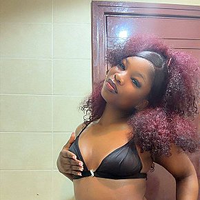 Zuri-Bloom escort in Abu Dhabi offers Girlfriend Experience (GFE) services