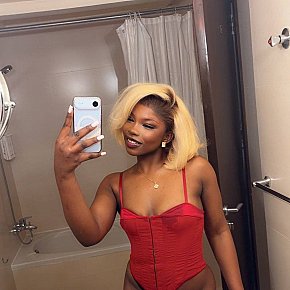 Zuri-Bloom escort in Abu Dhabi offers Girlfriend Experience (GFE) services