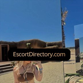 Peri Vip Escort escort in Istanbul offers French Kissing services