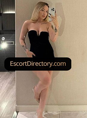 Peri Vip Escort escort in Istanbul offers French Kissing services
