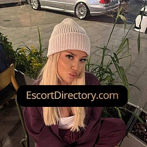 Peri Vip Escort escort in Istanbul offers French Kissing services