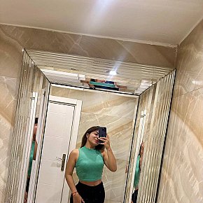 Andrea All Natural
 escort in Istanbul offers Girlfriend Experience (GFE) services