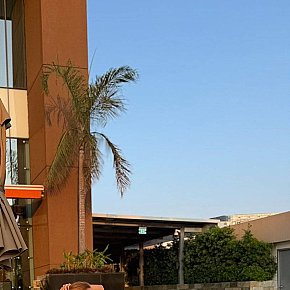 Moroccan Modelo/Ex-modelo escort in  offers Experiência com garotas (GFE) services