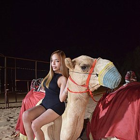 Moroccan Modelo/Ex-modelo escort in  offers Experiência com garotas (GFE) services