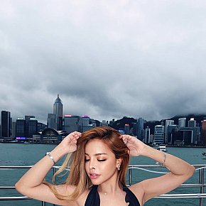 Moroccan Modelo/Ex-modelo escort in  offers Experiência com garotas (GFE) services