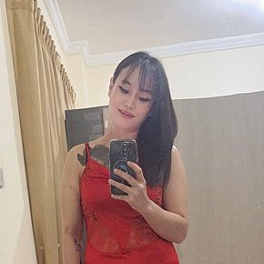 Cherry escort in Doha offers French Kissing services