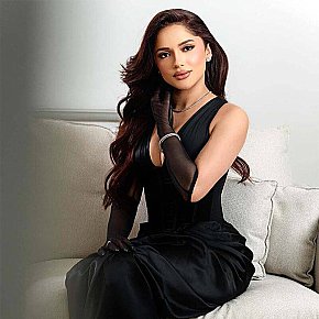 Niko All Natural
 escort in London offers Girlfriend Experience (GFE) services
