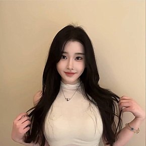 Tracy escort in Guangzhou offers Blowjob without Condom services