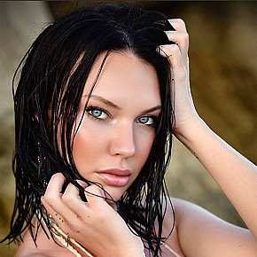 Chantel All Natural
 escort in London offers Girlfriend Experience (GFE) services