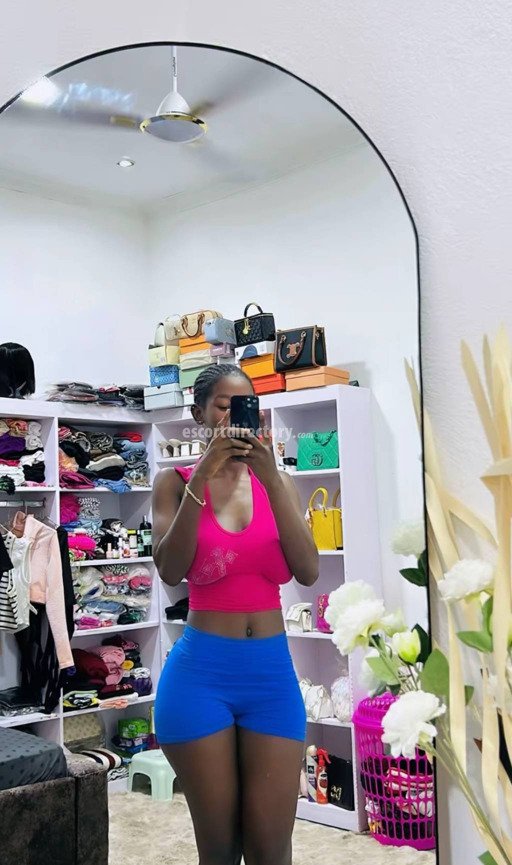 Hot girl in Lagos offers Sexo Anal