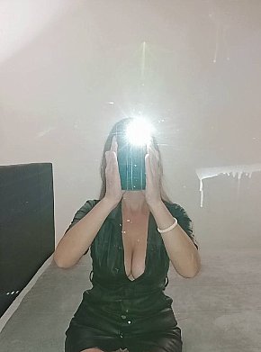 Domina Vip Escort escort in Vincennes offers Strap on services