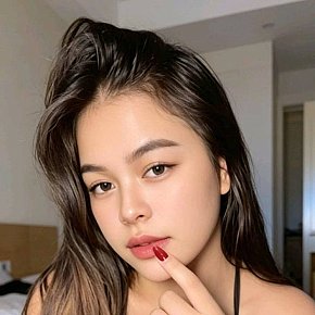 Jazz Model /Ex-model
 escort in Manila offers Handjob services