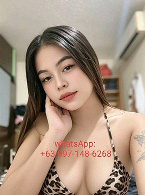 Jazz Model /Ex-model
 escort in Manila offers Handjob services
