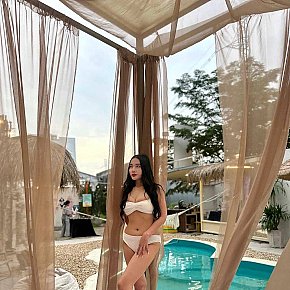 Vyvy escort in Singapore City offers Girlfriend Experience (GFE) services
