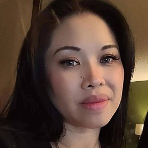 Escort in Toronto, Elizabeth delahoya VIP escort provides dildo play/toys