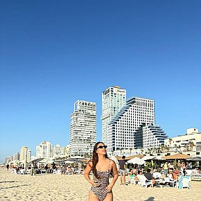 Jane escort in Singapore City offers Girlfriend Experience (GFE) services