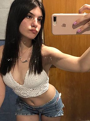 Nora Mature escort in Bangkok offers Handjob services