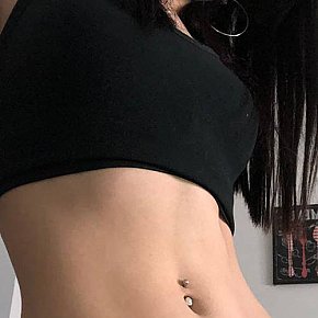 Nora Mature escort in Bangkok offers Handjob services