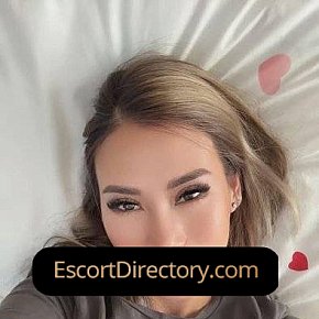 Hot girl in Ankara offers french kissing