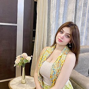 Shreya escort in Abu Dhabi offers Bondage services