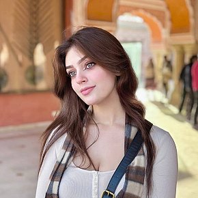 Shreya escort in Abu Dhabi offers Bondage services