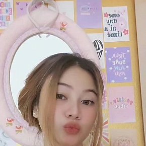 khaeera Petite
 escort in Jakarta offers French Kissing services