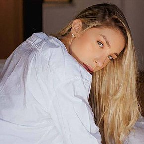 Mara All Natural
 escort in London offers Girlfriend Experience (GFE) services