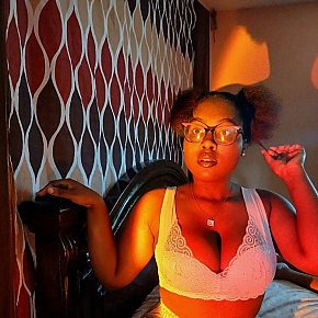 Amara Occasional
 escort in Lagos offers French Kissing services