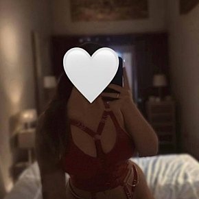 Alyssa BBW escort in Montreal offers French Kissing services