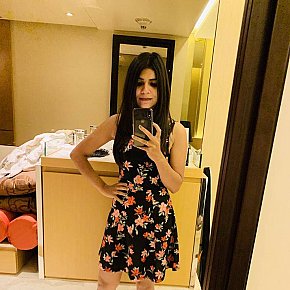 Aliya Vip Escort escort in Karachi offers Sex in versch. Positionen services