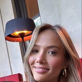 Milli escort in London offers Girlfriend Experience (GFE) services