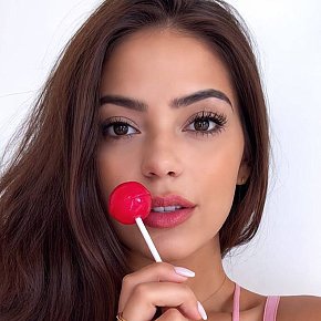 Taliah College Girl
 escort in London offers French Kissing services