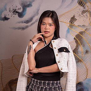 Ali All Natural
 escort in Manila offers Cum in Mouth services