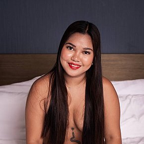 Sabrina All Natural
 escort in Manila offers Handjob services