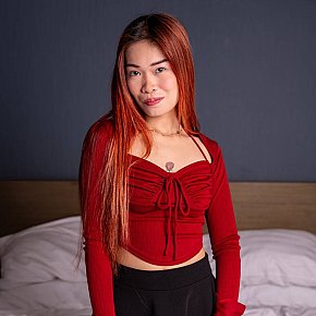 Eva Petite
 escort in Manila offers Cum in Mouth services