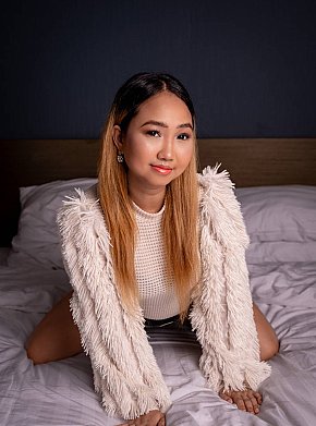 Lovely All Natural
 escort in Manila offers Cumshot on body (COB) services